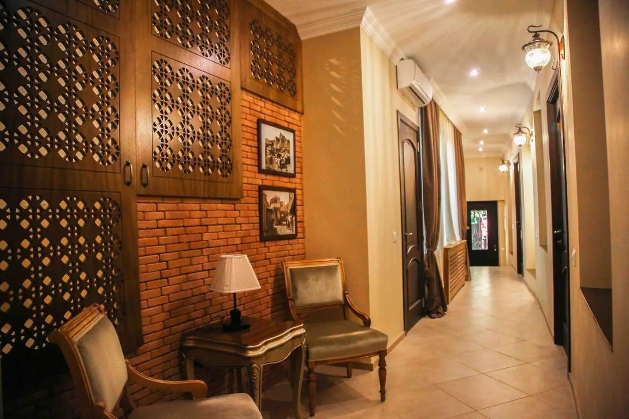 B&B Rooms Τυφλίδα