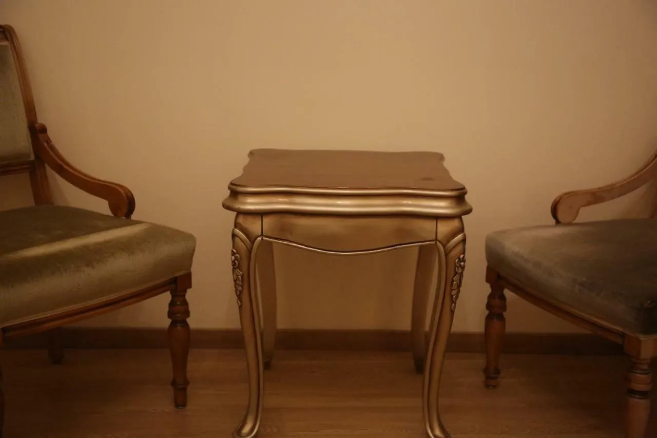 B&B Rooms Τυφλίδα Ξενοδοχείο